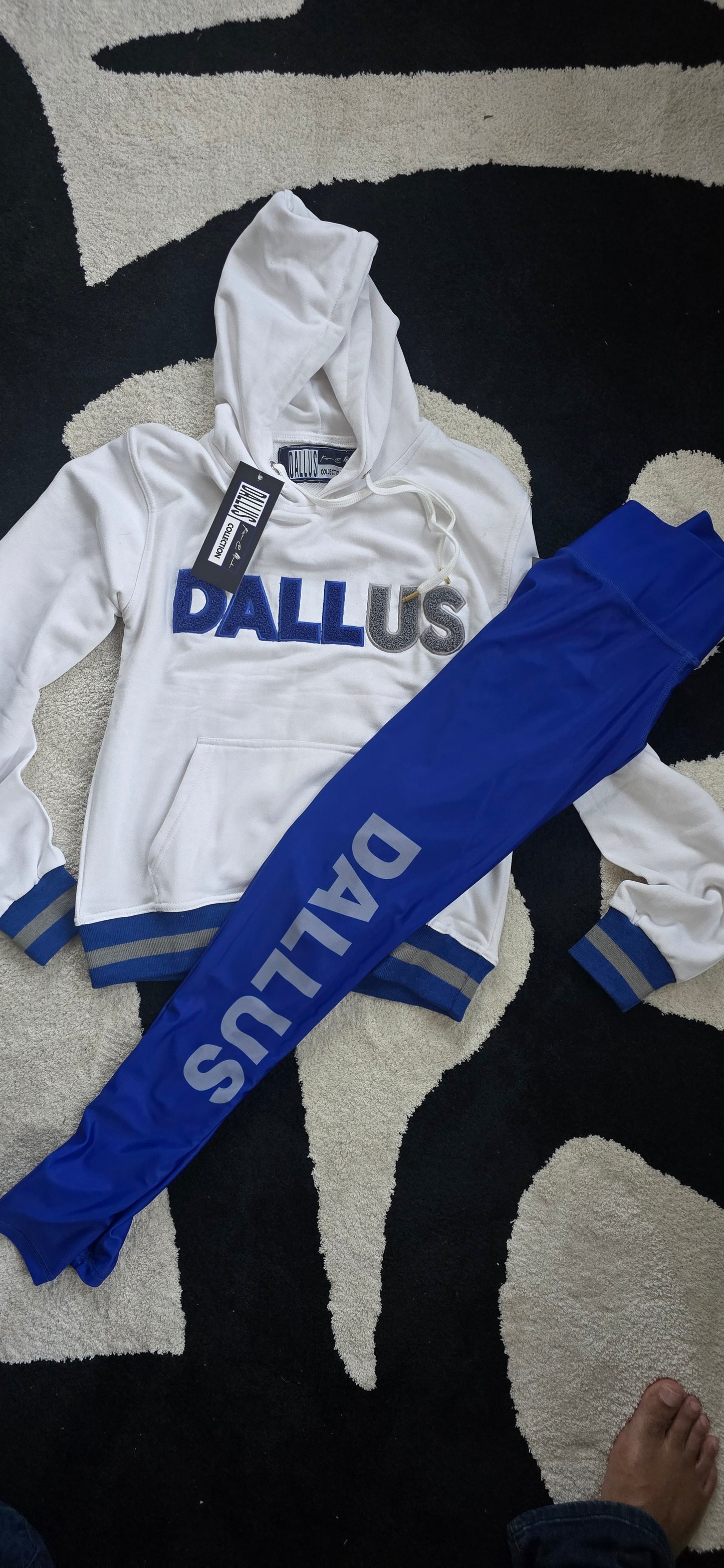 Dallus women set